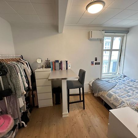 Apartamento Sjarmerende Bolig Like Ved Togstasjonen Bergen Exterior foto