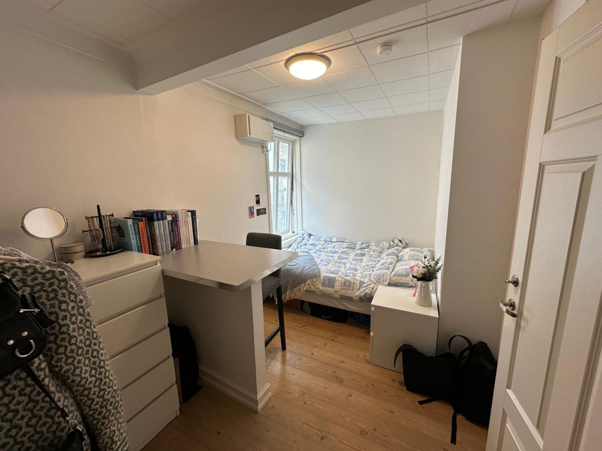 Apartamento Sjarmerende Bolig Like Ved Togstasjonen Bergen Exterior foto